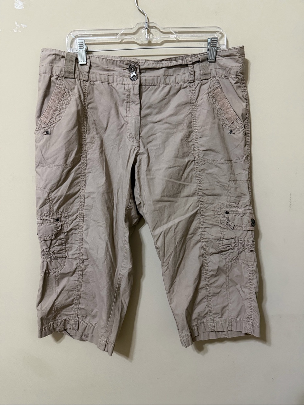 Dalia Collection 14 petite y2k vintage retro 2000s Beige Cargo Capri Pants euc